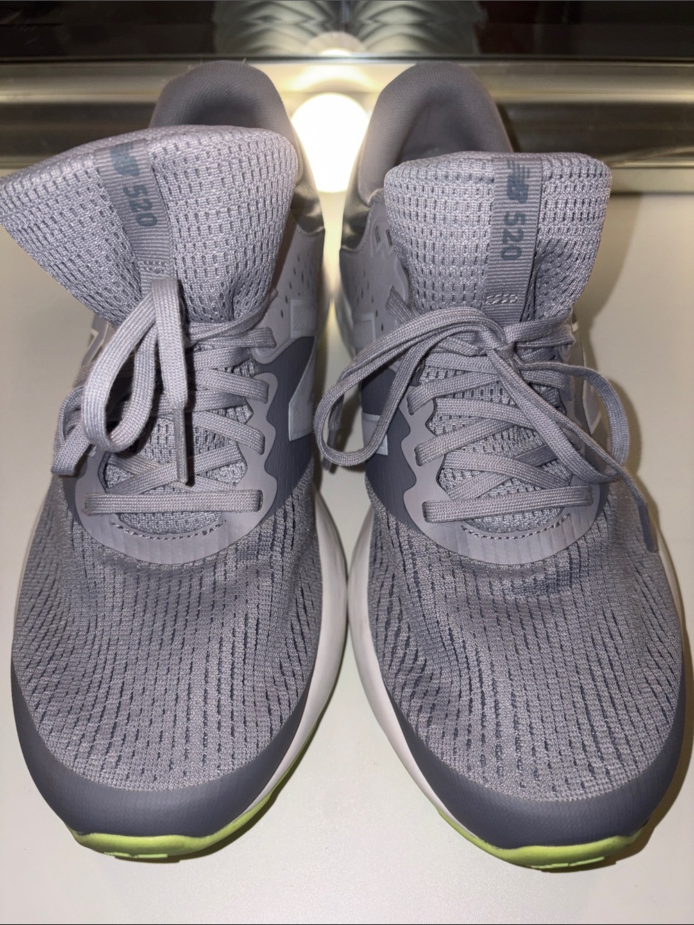 New Balance Men's Light Grey Knit Athletic Sneakers with Lime Accents Sz 11